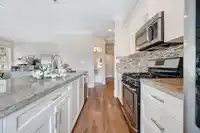 308 SEYMOUR RIVER PLACE - thumbnail 11