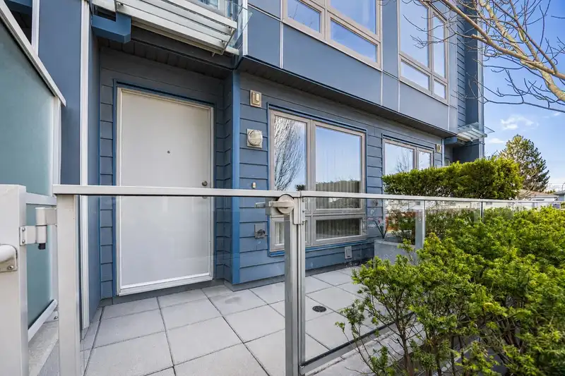4888 ELDORADO MEWS - photo 3 of 35