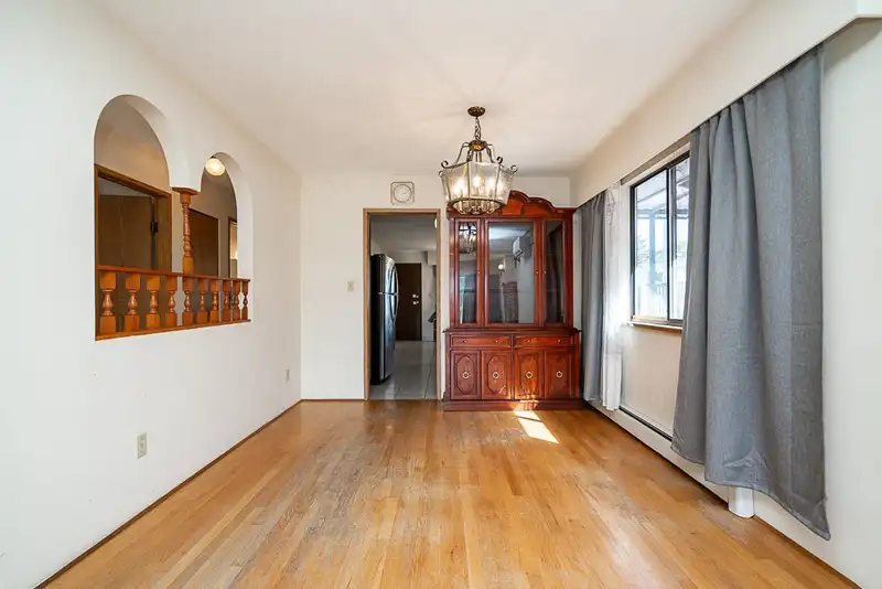 4332 VICTORIA DRIVE - photo 4 of 33