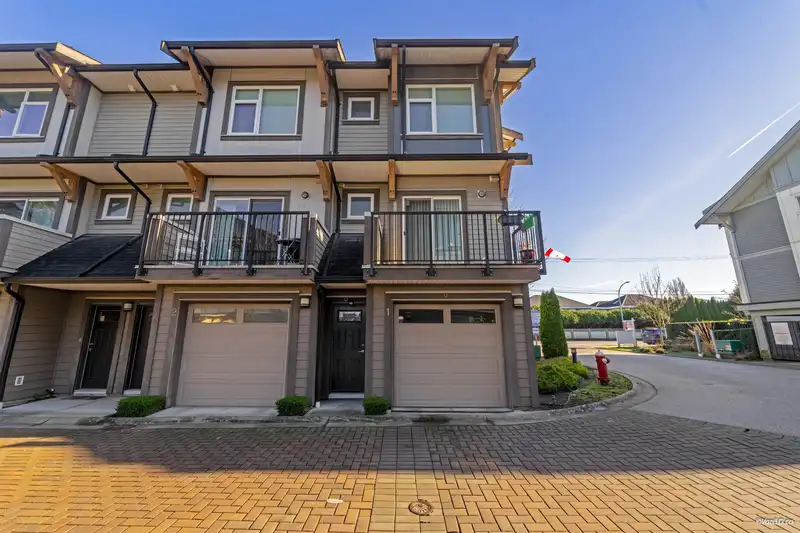 1 4099 NO. 4 ROAD - photo 1 of 33