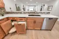 6035 172B STREET - thumbnail 10