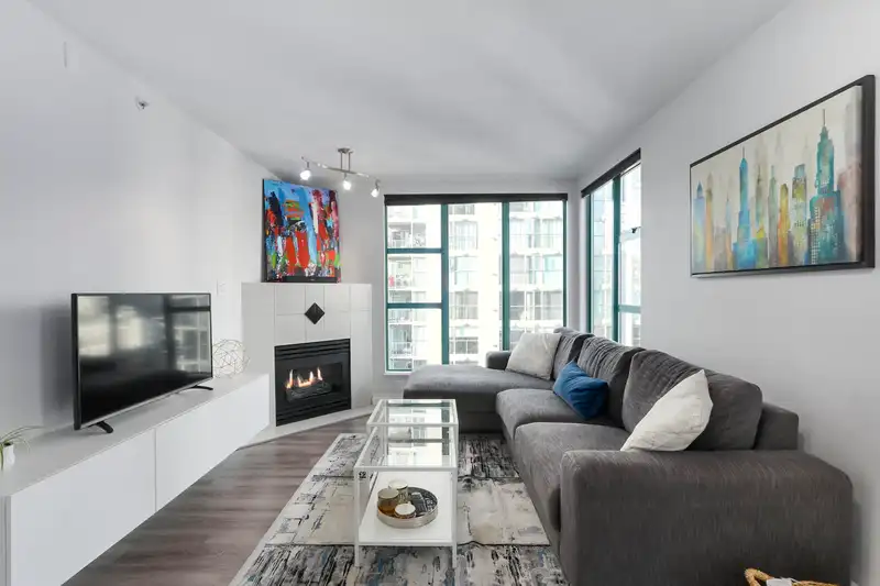 1502 939 HOMER STREET - photo 3 of 27