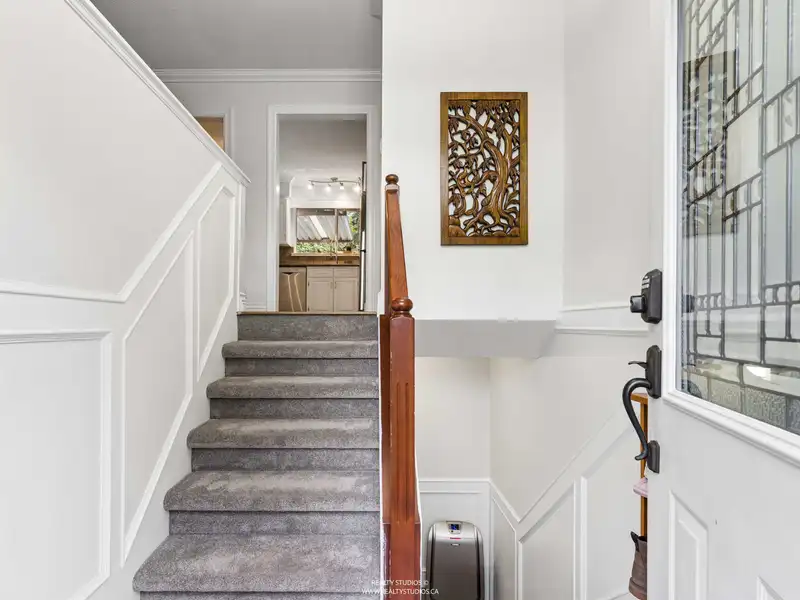 21796 DONOVAN AVENUE - photo 3 of 29