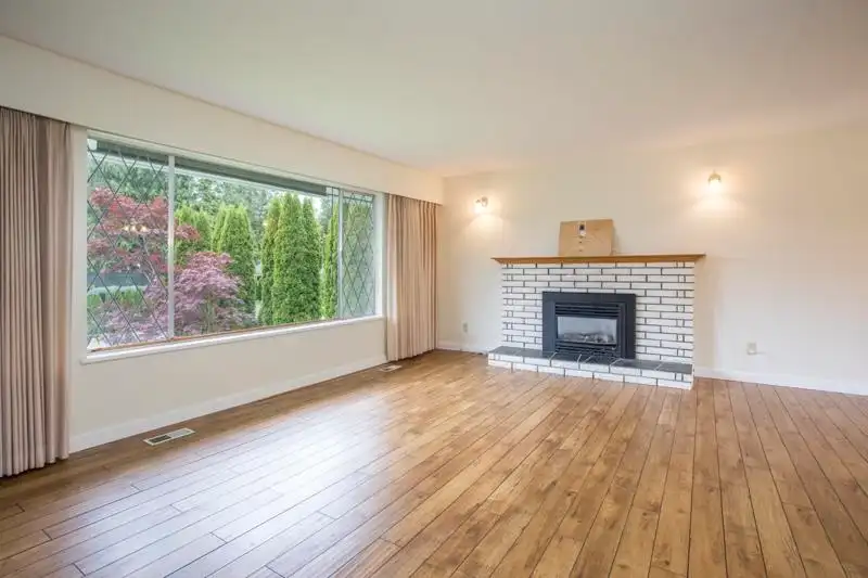 12104 261 STREET - photo 2 of 33