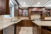 8188 211 STREET - thumbnail 8