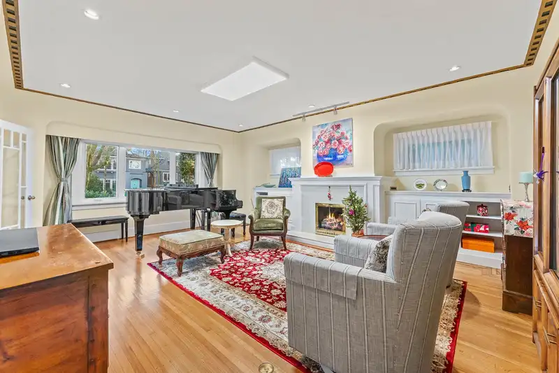4069 W 14TH AVENUE - photo 3 of 37