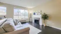 4 7059 210 STREET - thumbnail 3