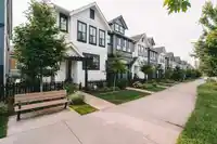 8133 202 STREET - thumbnail 1