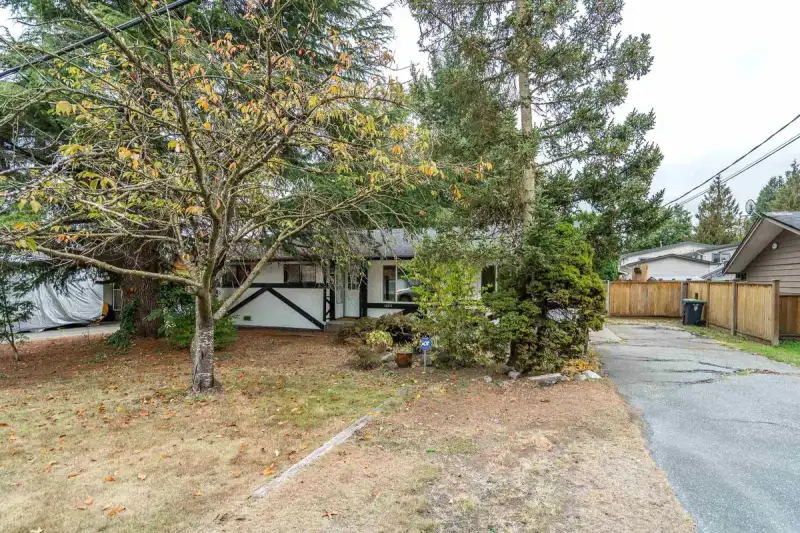 26978 28B AVENUE - photo 2 of 31