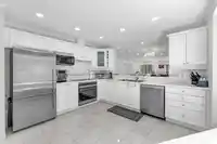 207 1500 OSTLER COURT - thumbnail 5