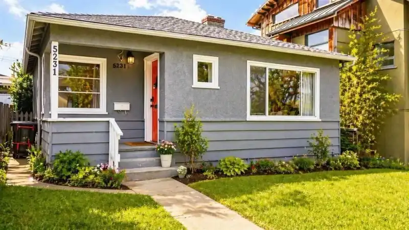 5231 CULLODEN STREET - photo 1 of 19