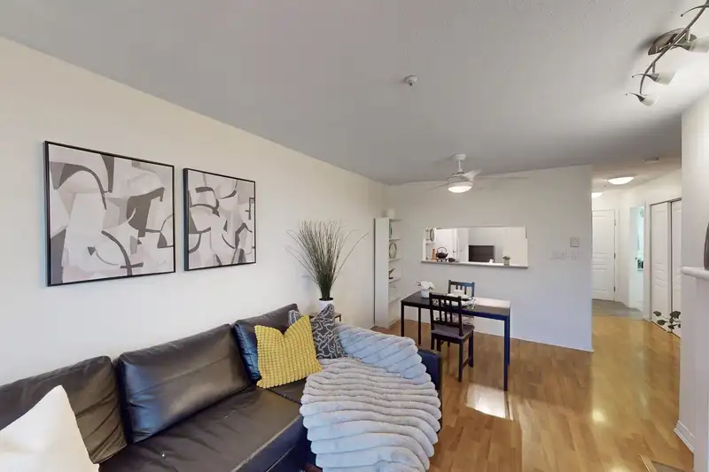 302 8420 JELLICOE STREET - photo 4 of 22