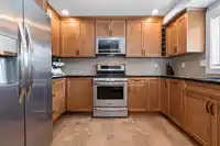 9728 HEATHER STREET - thumbnail 6