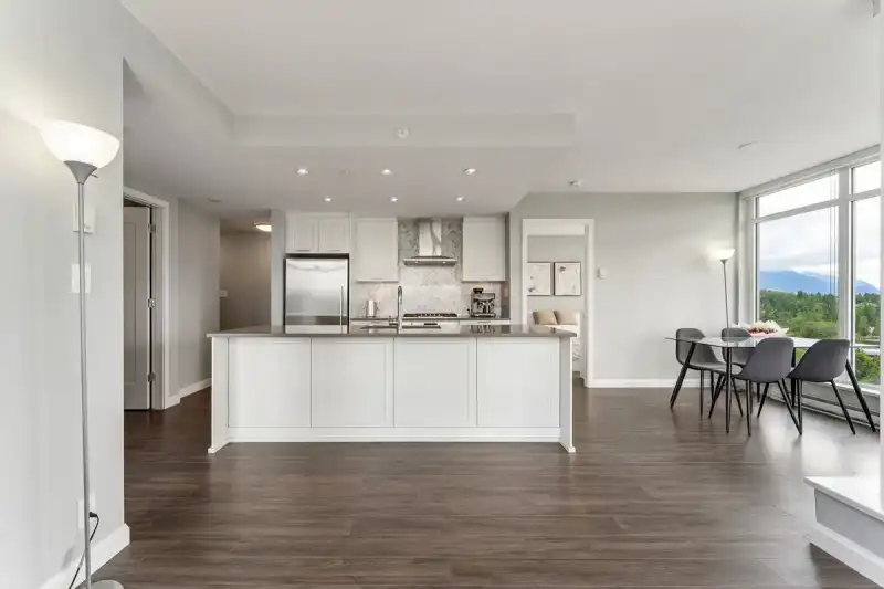 2107 520 COMO LAKE AVENUE - photo 1 of 25