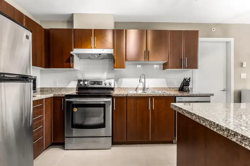 602 1178 HEFFLEY CRESCENT - photo 4 of 39