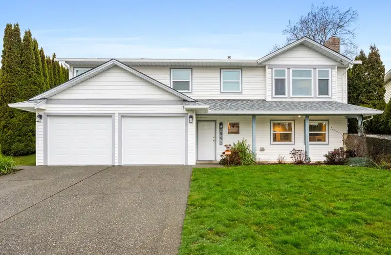2941 EDGEHILL AVENUE - photo 1 of 31