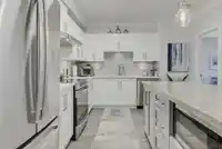 209 20630 DOUGLAS CRESCENT - thumbnail 4