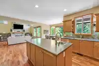 10608 240A STREET - thumbnail 11