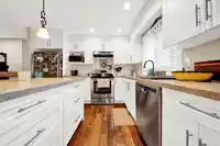 3895 201 STREET - thumbnail 10