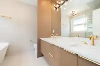 16586 22 AVENUE - thumbnail 16