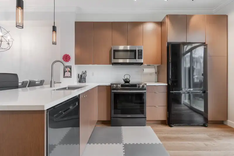 118 19505 68A AVENUE - photo 1 of 35