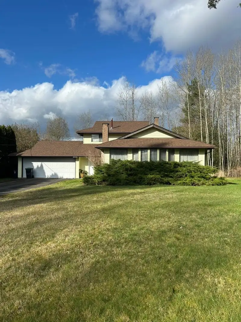24765 50 AVENUE - photo 1 of 40