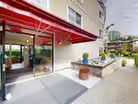 106 1467 MARTIN STREET - thumbnail 16