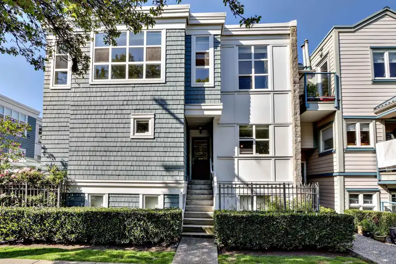 653 W 7TH AVENUE - photo 1 of 28