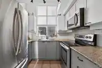 653 W 7TH AVENUE - thumbnail 10