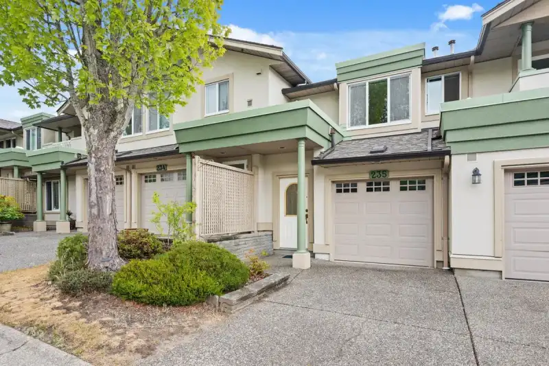 235 13888 70 AVENUE - photo 1 of 40