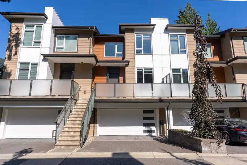 4676 CAPILANO ROAD - photo 1 of 39
