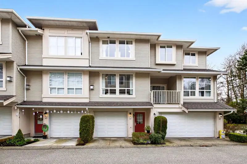 41 14952 58 AVENUE - photo 3 of 40