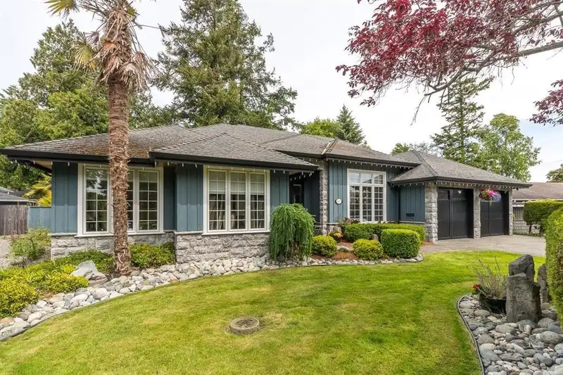 1479 GROVE PLACE - photo 1 of 38