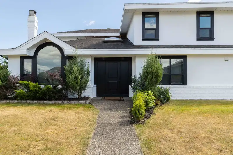 4665 KENSINGTON PLACE - photo 2 of 36