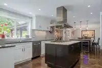 4367 198 STREET - thumbnail 2