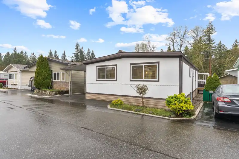 26 3931 198 STREET - photo 2 of 38