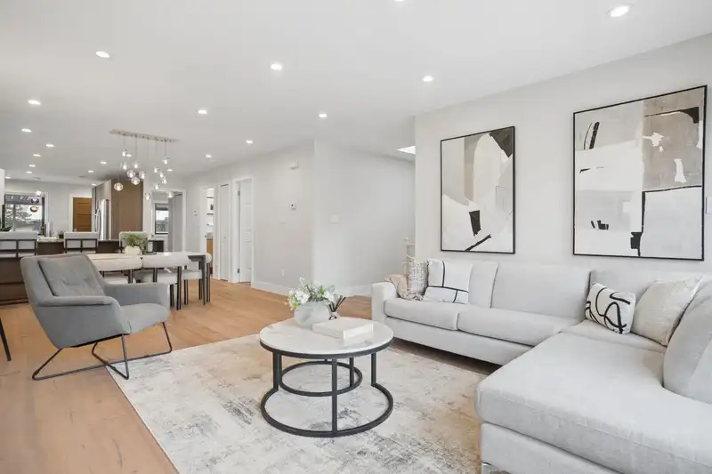 76 E 46TH AVENUE - photo 4 of 35