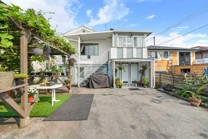6777 KERR STREET - photo 2 of 23