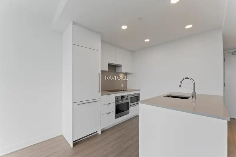 2609 13675 107A AVENUE - photo 2 of 23