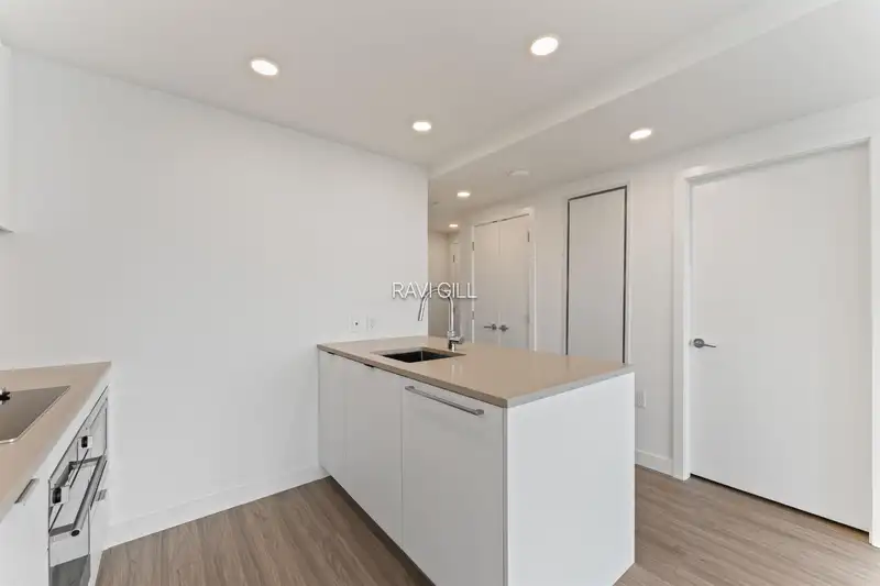 2609 13675 107A AVENUE - photo 4 of 23