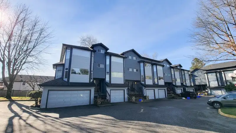 68 1195 FALCON DRIVE - photo 2 of 35