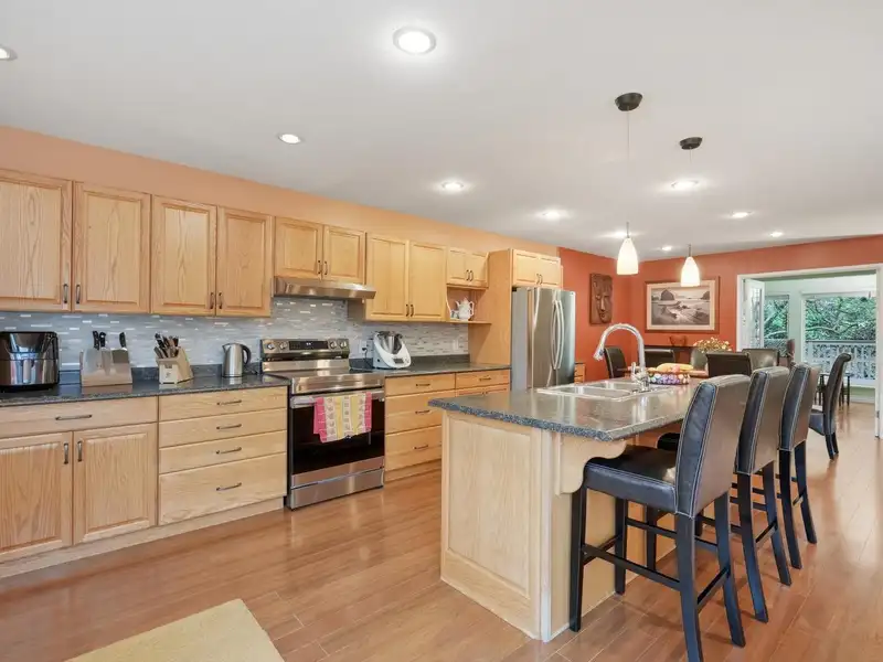 9439 SNOWBERRY COURT - photo 4 of 21
