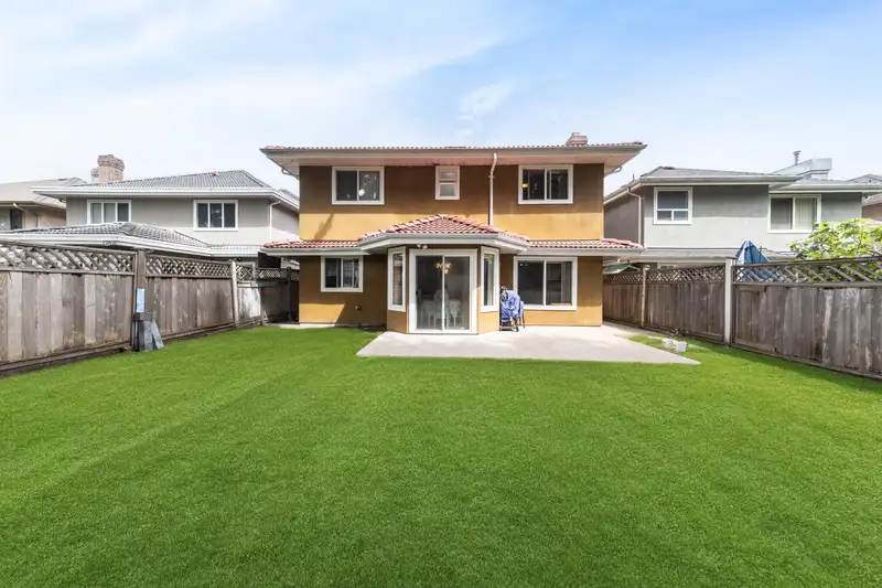 12600 HARRISON AVENUE - photo 3 of 26