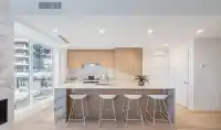 201 1475 FOSTER STREET - thumbnail 1