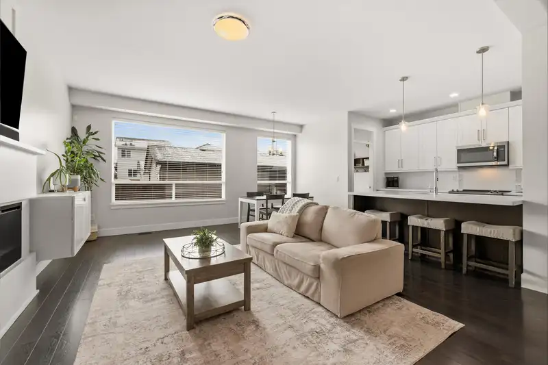 27072 35B AVENUE - photo 4 of 40