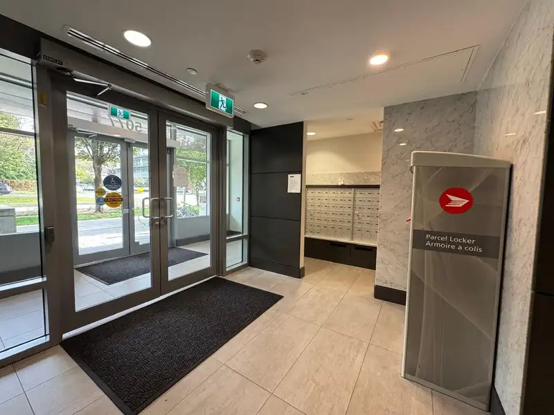 111 5077 CAMBIE STREET - photo 4 of 36