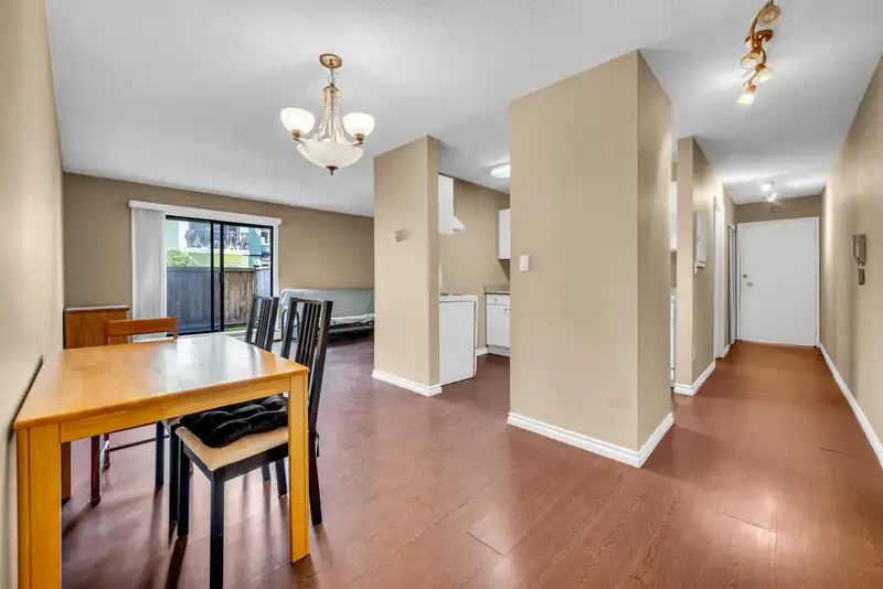 178 8160 WILLIAMS ROAD - photo 2 of 19