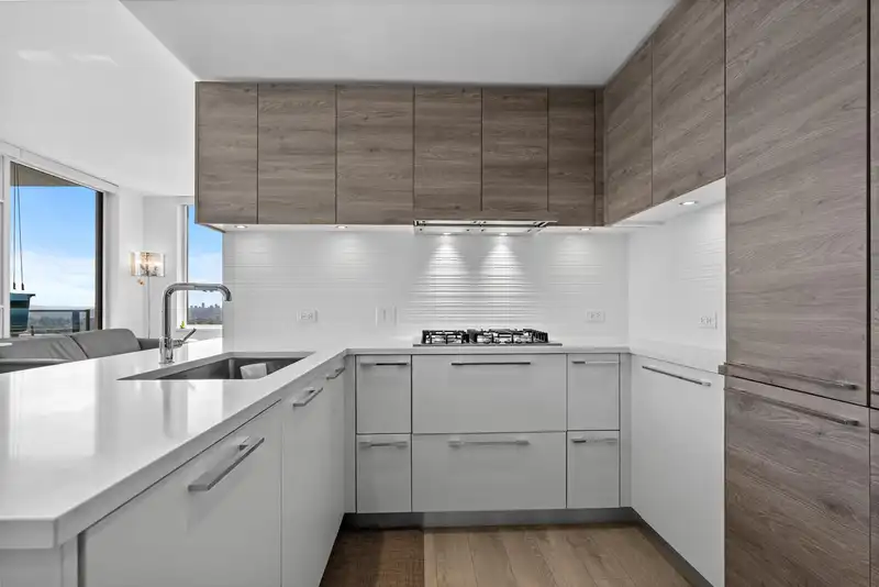 2805 7358 EDMONDS STREET - photo 2 of 35