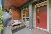29 533 E 3RD STREET - thumbnail 2