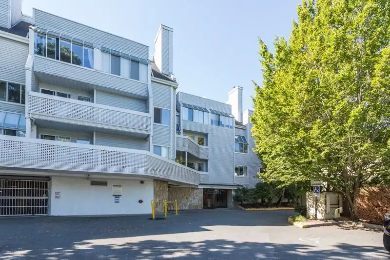 114 7751 MINORU BOULEVARD - photo 1 of 33